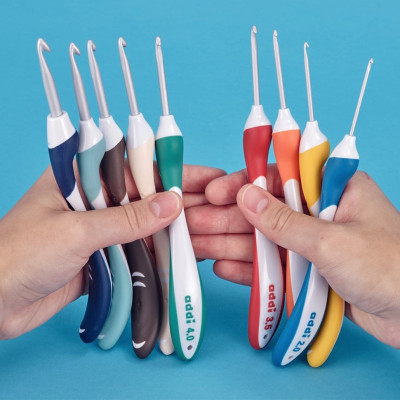 ADDI Swing Maxi háček s ergonomickou ručkou velikost 2,00 mm s DELŠÍ kovovou částí