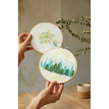 Sada na vyšívání Procházka lesem 2 motivy DMC Mindful Making